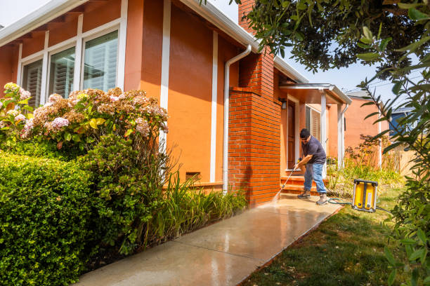 Best Garage Pressure Washing  in Gloucester Courthouse, VA